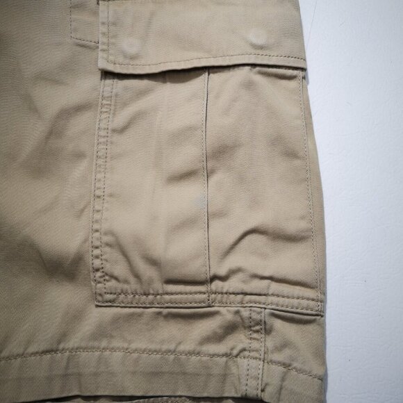Levi Strauss & Co. Men's Size 36 Zipper & Button Closure Cargo Shorts - Picture 12 of 16